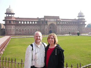 P1170733.leon.susan.agra.fort..JPG